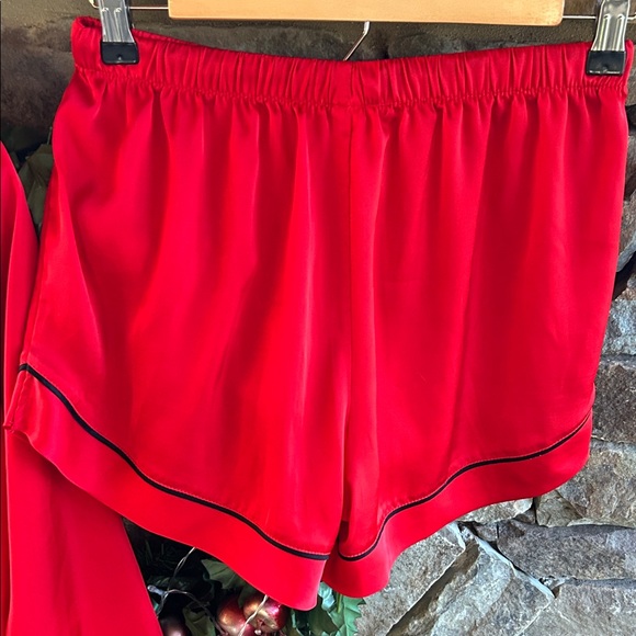 Stars Above Red Satin Pajama Set Size Extra Small; Black Trim; Never Worn; NWOT - Picture 6 of 10